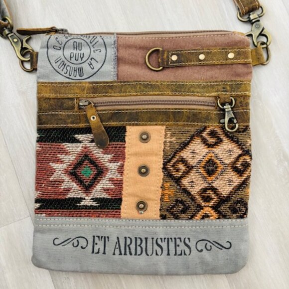 Rigaud Rail Express Crossbody Bag by Myra Bag NWOT - Picture 2 of 5